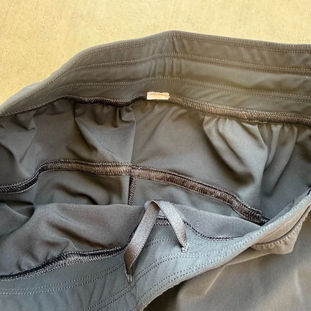 Lululemon Jogger Pants Womens 4 Black Stretch Woven Travel Athletic Ankle